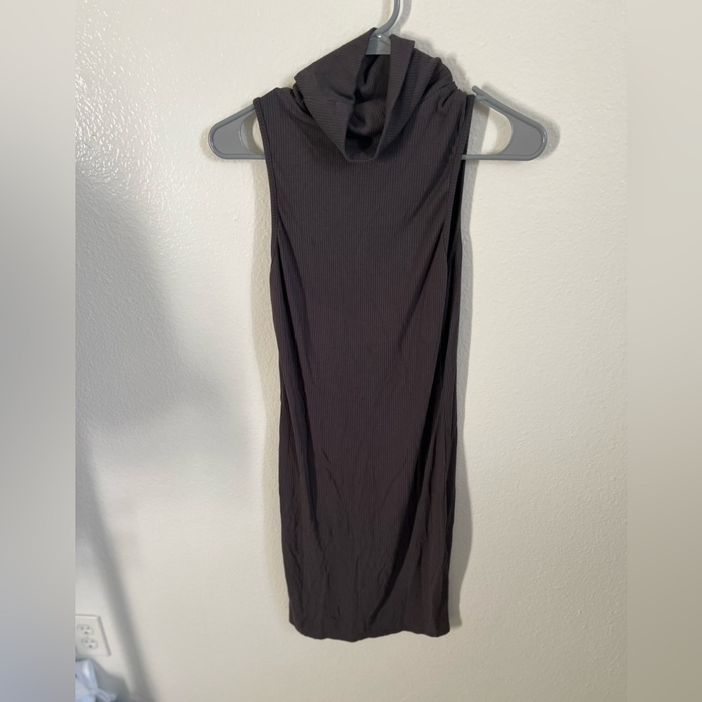 ☄️☄️ Turtle Neck Rib-Knit Bodycon Dress☄️☄️ - Picture 3 of 3